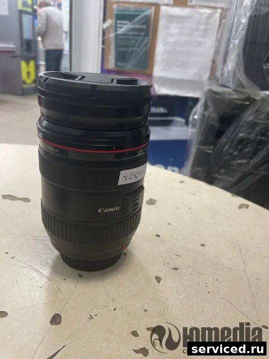 Объектив Canon 24-70мм