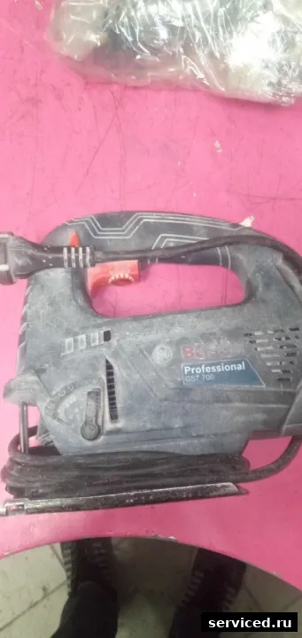 Лобзик Bosch GTS 700