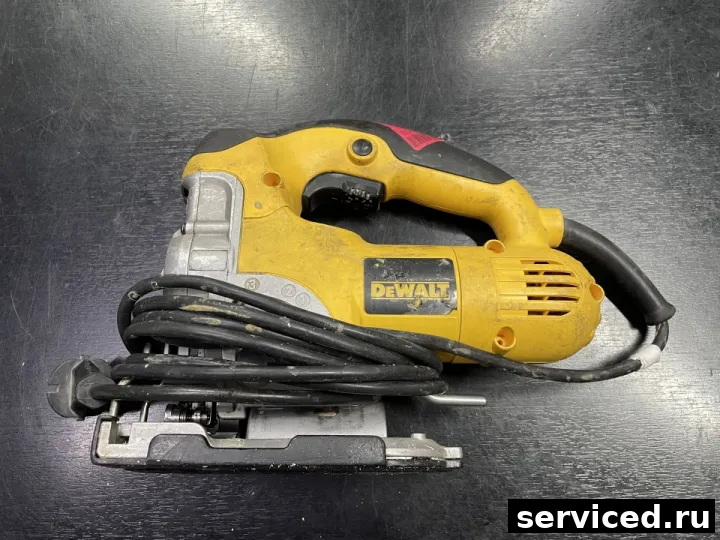 Лобзик DeWALT DW331K-qs