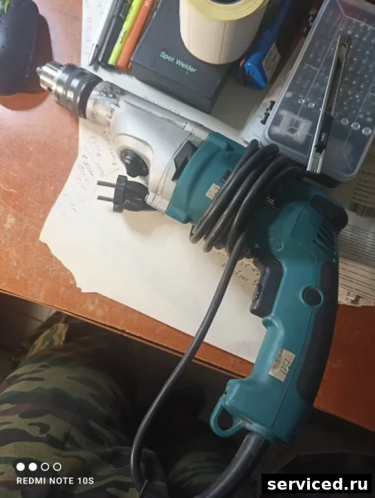 Дрель Makita HP2051F