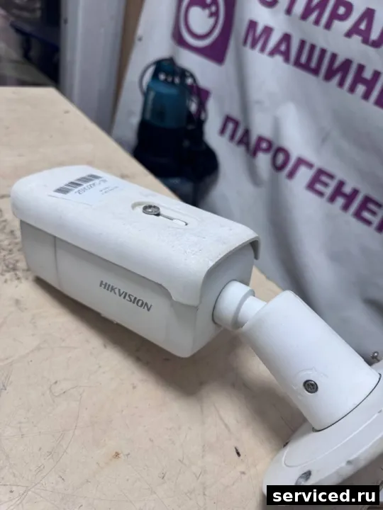 Видеокамера VHS Hikvision DS-2CD2623G0-IZS