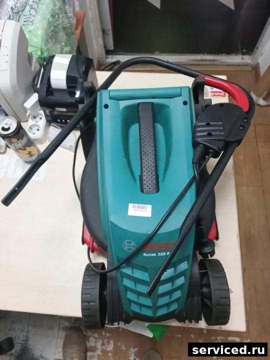 Газонокосилка Bosch ROTAK 320 ER